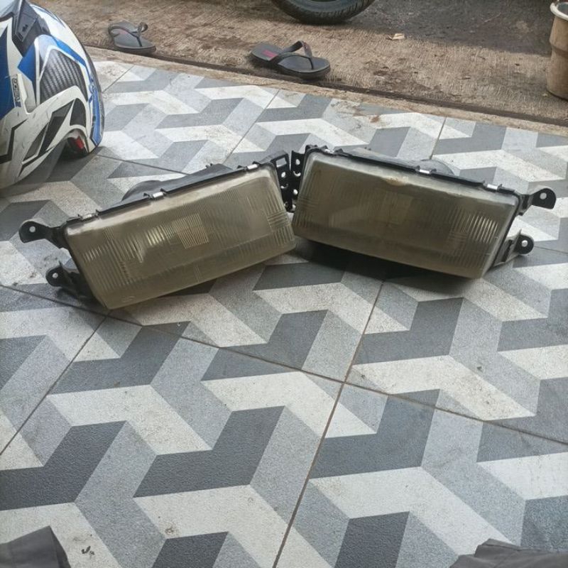 headlamp kanan kiri ford gala / champ mata kotak BAHAN CUSTOM