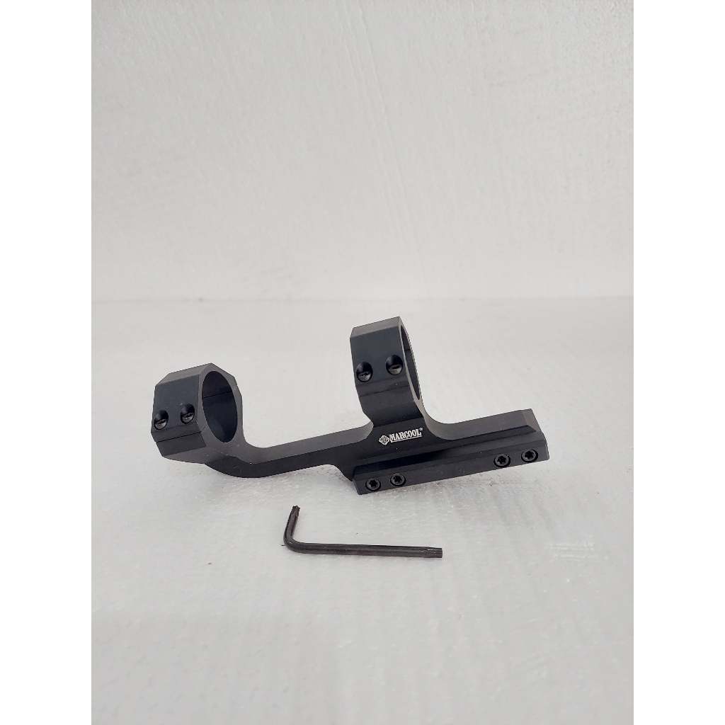 Mount Marcool One Piece Marcool HY3459