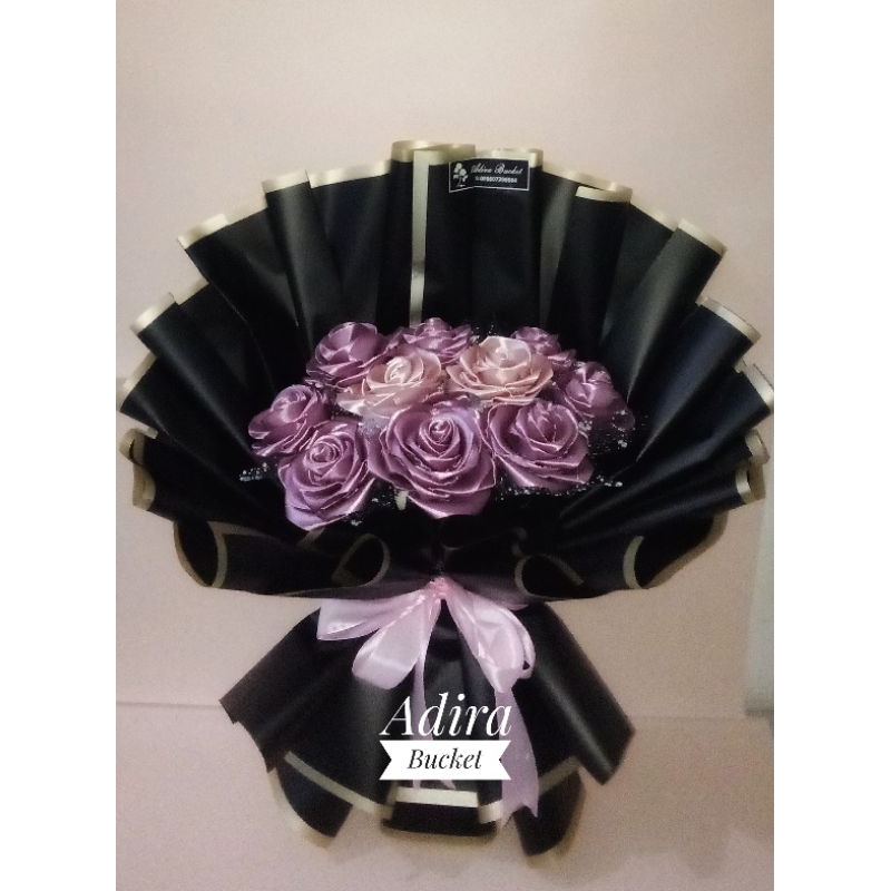 

Buket pita satin