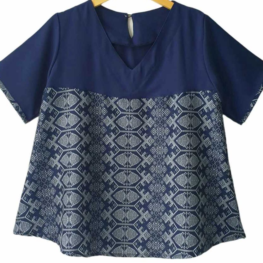 Kilat Blus Jumbo Yuna Kasual Wanita Bahan Mosscrepe Kombinasi Kain Batik Silk Lengan Pendek Kerah V 