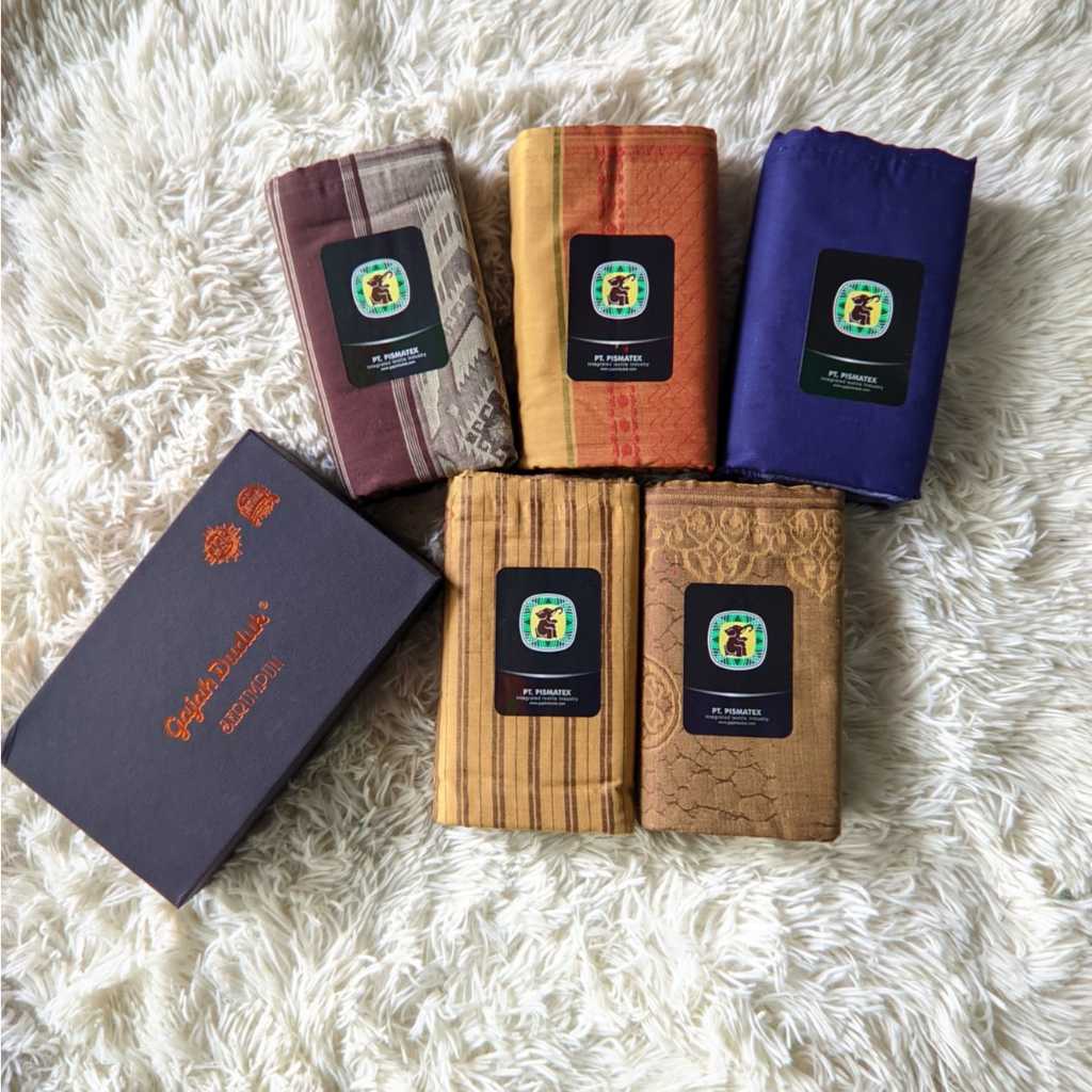 Sarung gajah duduk serumpun