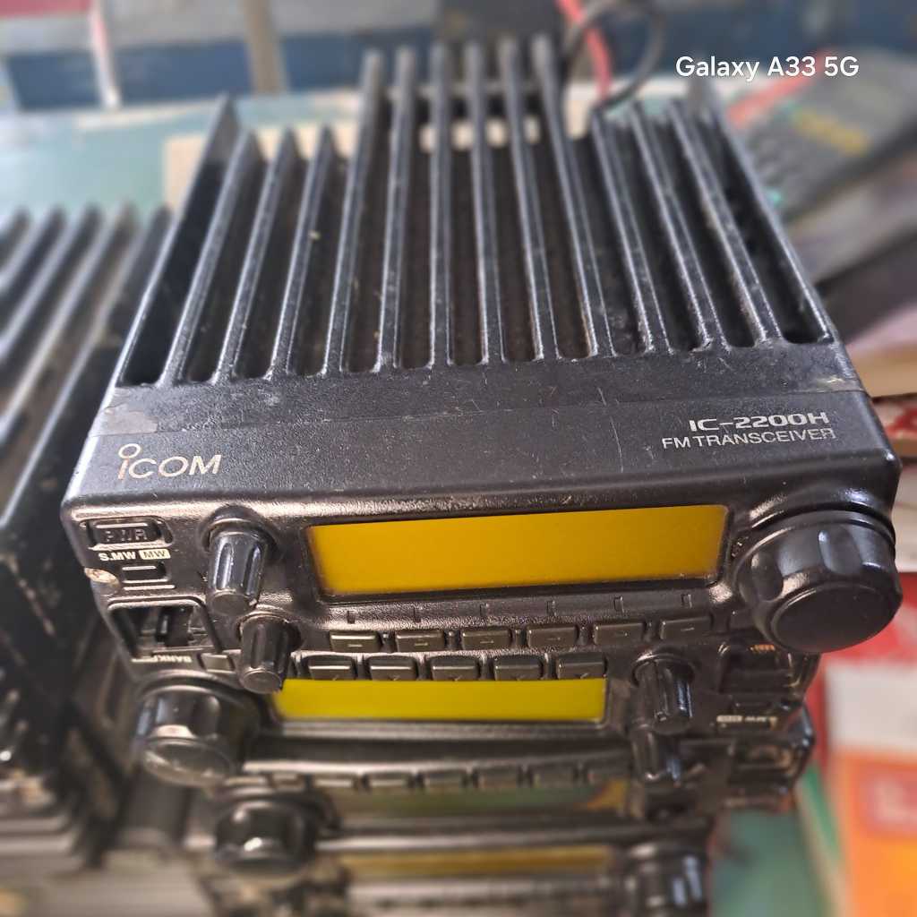 Radio Rig Icom Ic2200h  Radio Yang diminati para Briker Frekuensi Vhf 118.000 Mhz sd 175.000 Mhz Bis