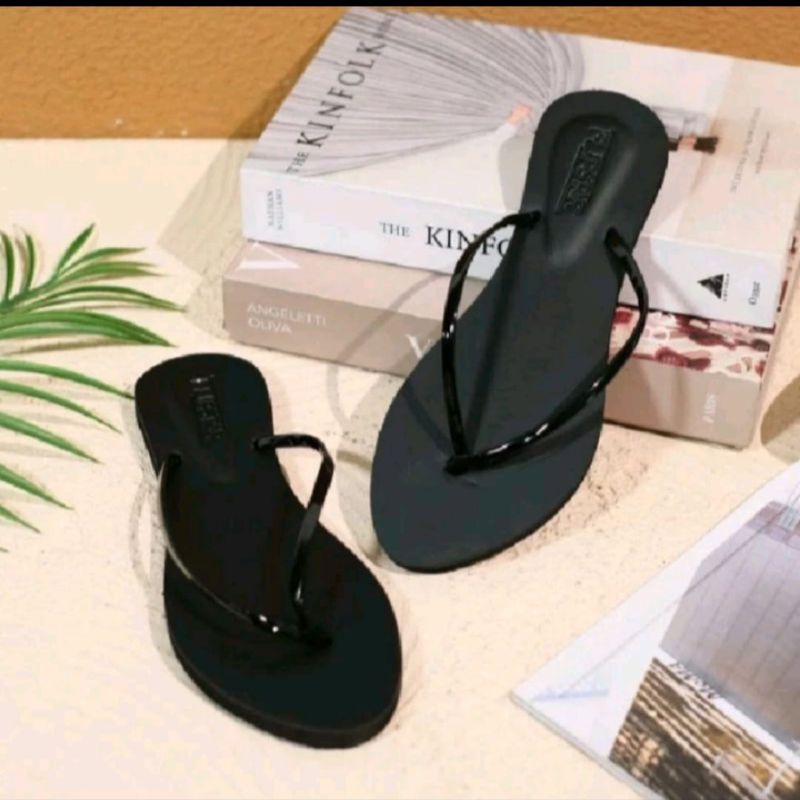 Sandal Jepit Wanita Kasual Zara