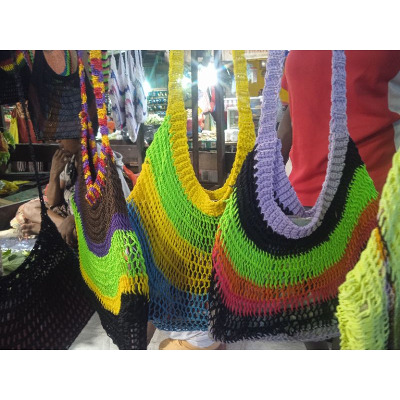 Tas noken Papua /tas selempang /tas noken original warna random/oleh oleh papua