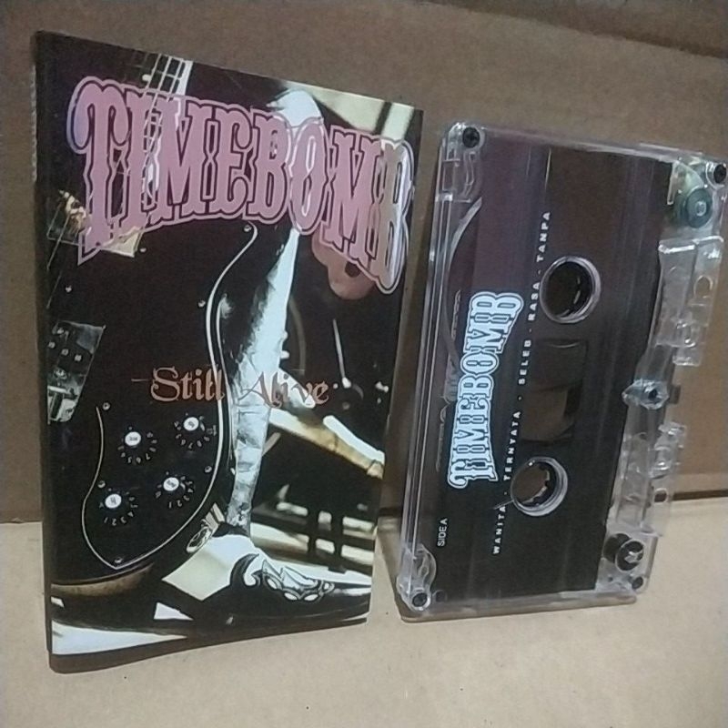 Kaset dan Timebomb Feat: Ixan Sahara dan Rekti The Sigit