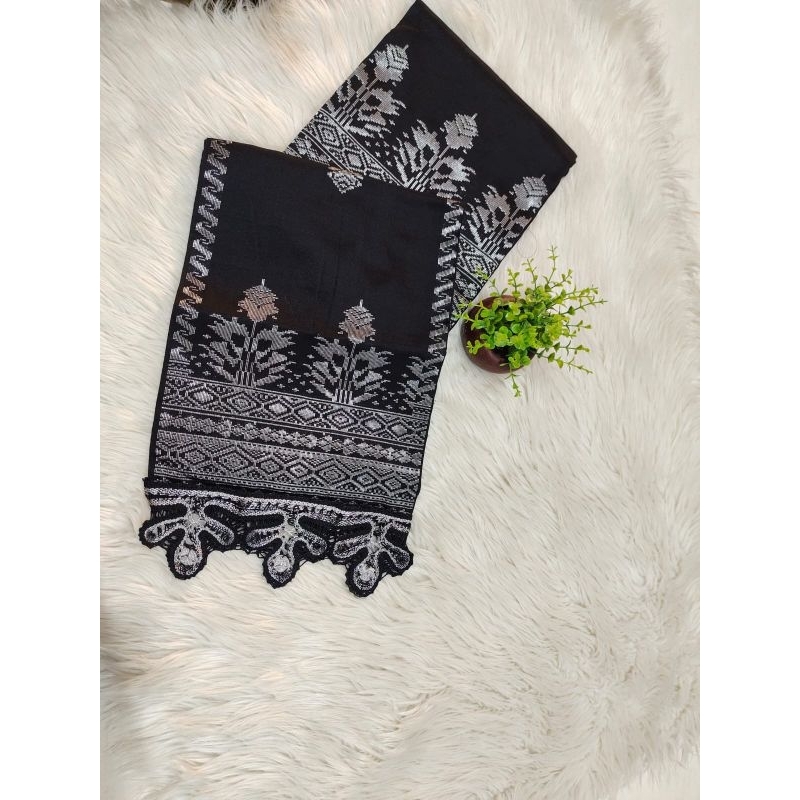 Songket silungkang songket Padang warna hitam silver Rendo koto gadang