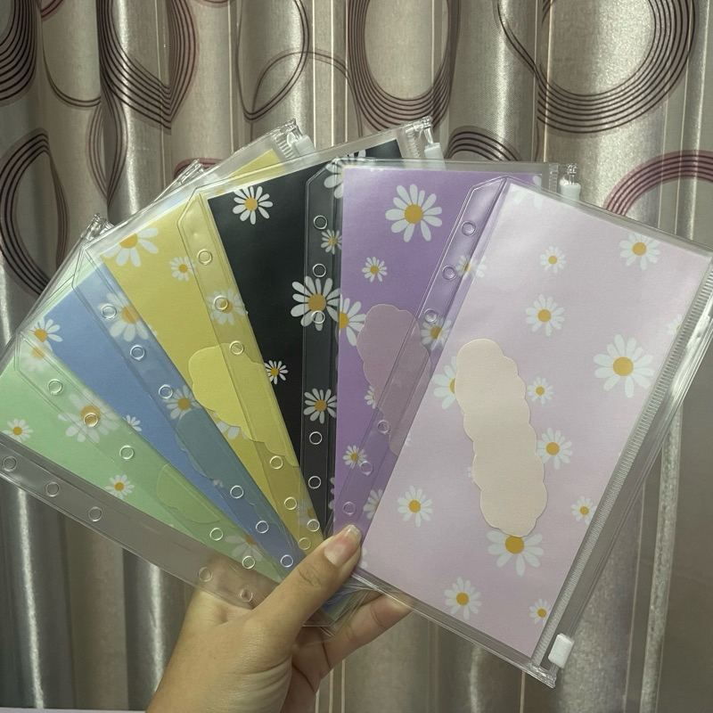 

Paket Cover Zipper Daisy & Sticker Awan (isi 3pcs 1 paket)