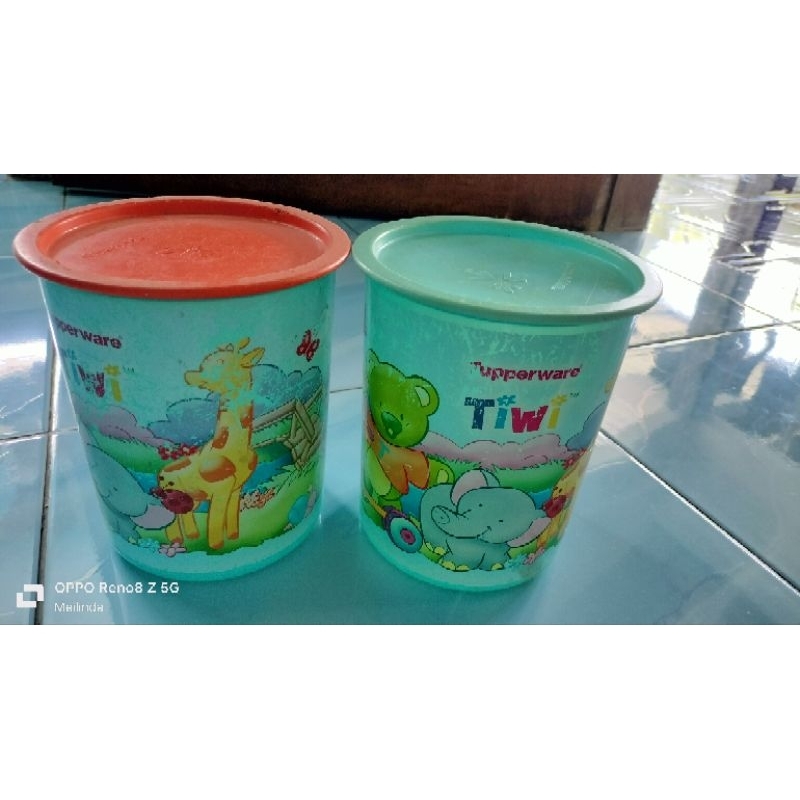 Toples Tupperware Tiwi PL