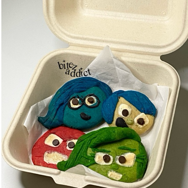 

bitez.addict | inside out bento cookies