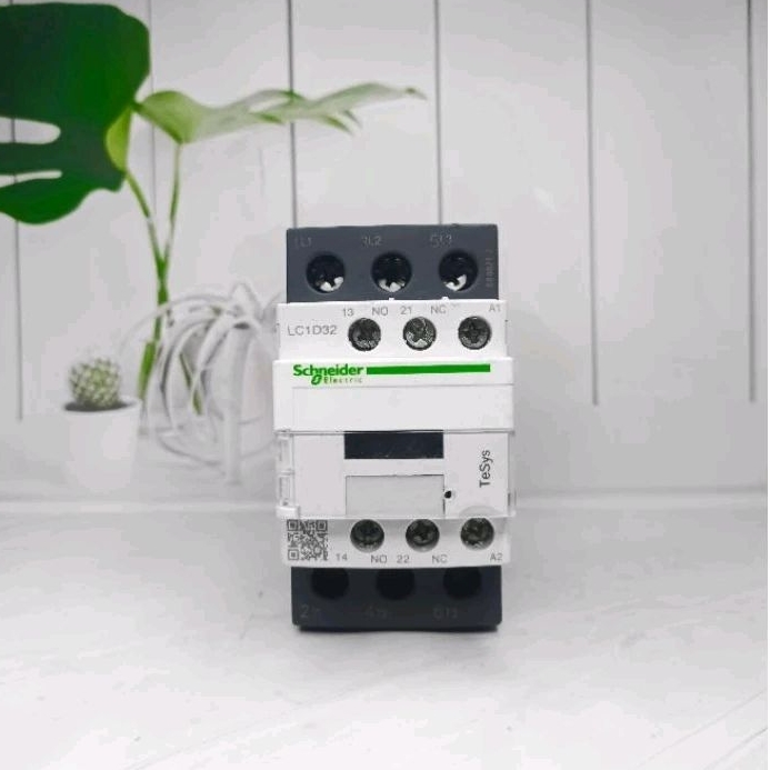 kontaktor schneider lc1d32m7 50a coil 220v 380v