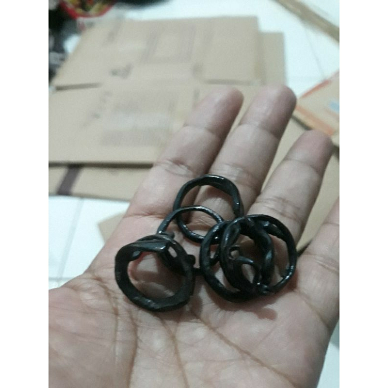 Cincin Kayu Lau Akar hitam