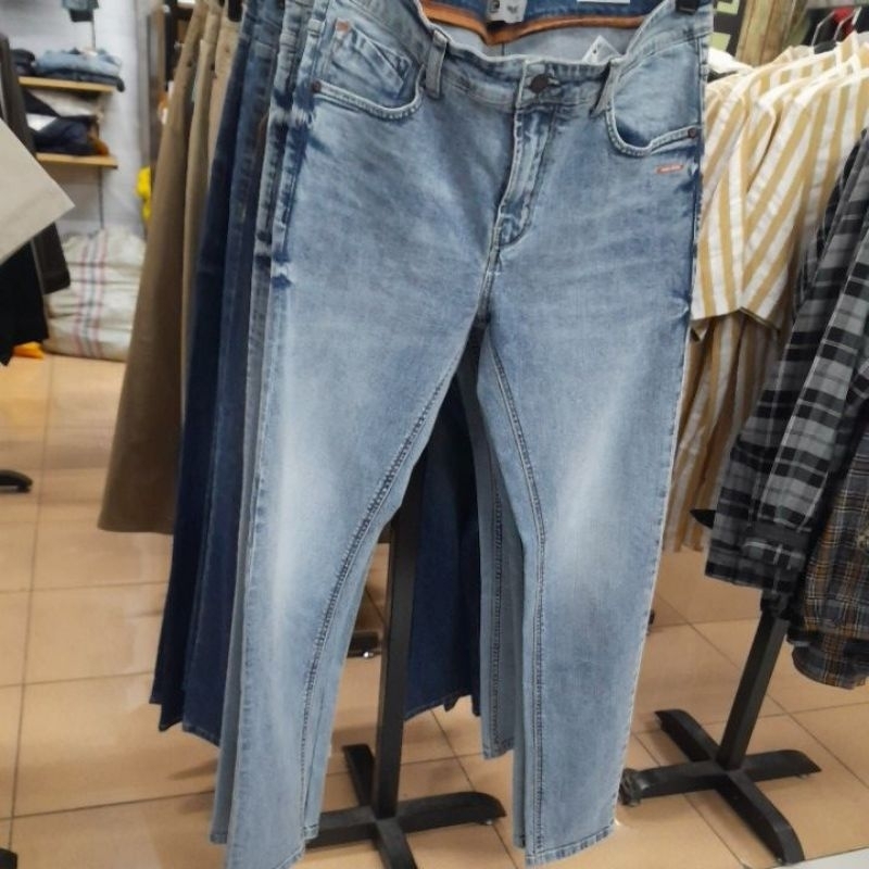 Celana panjang emba jeans
