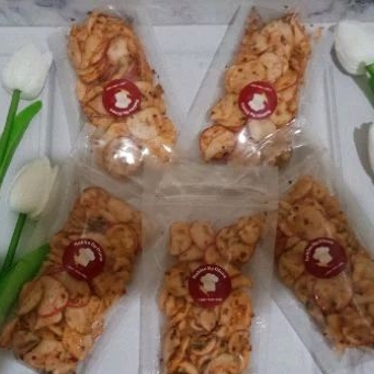 

SEBLAK KERING PEDAS DAUN JERUK / SEBRING / KERUPUK SEBLAK KERING PEDAS DAUN JERUK