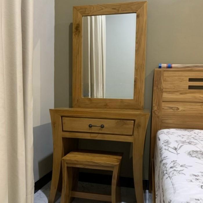 Meja Rias Minimalis Minimalis Kayu Jati, Tolet Rias, Kaca Rias Kayu aesthetic
