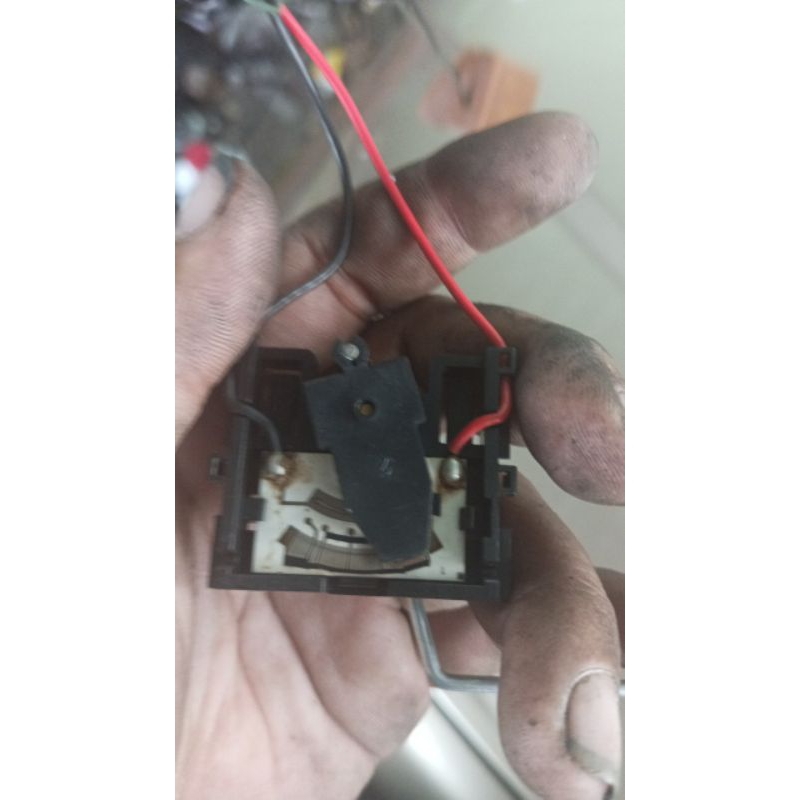 Sensor bensin/ fuel sender/ pelampung bensin kia carens 1 dan 2