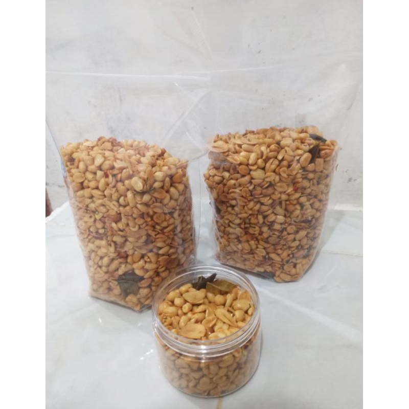 

KACANG TUJIN/KACANG GURIH/KACANG GORENG ENAK/KACANG BUMBU/KACANG RENYAH