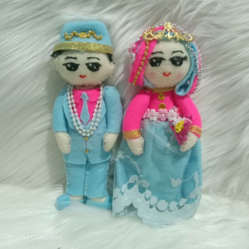 boneka pengantin muslim baju biru