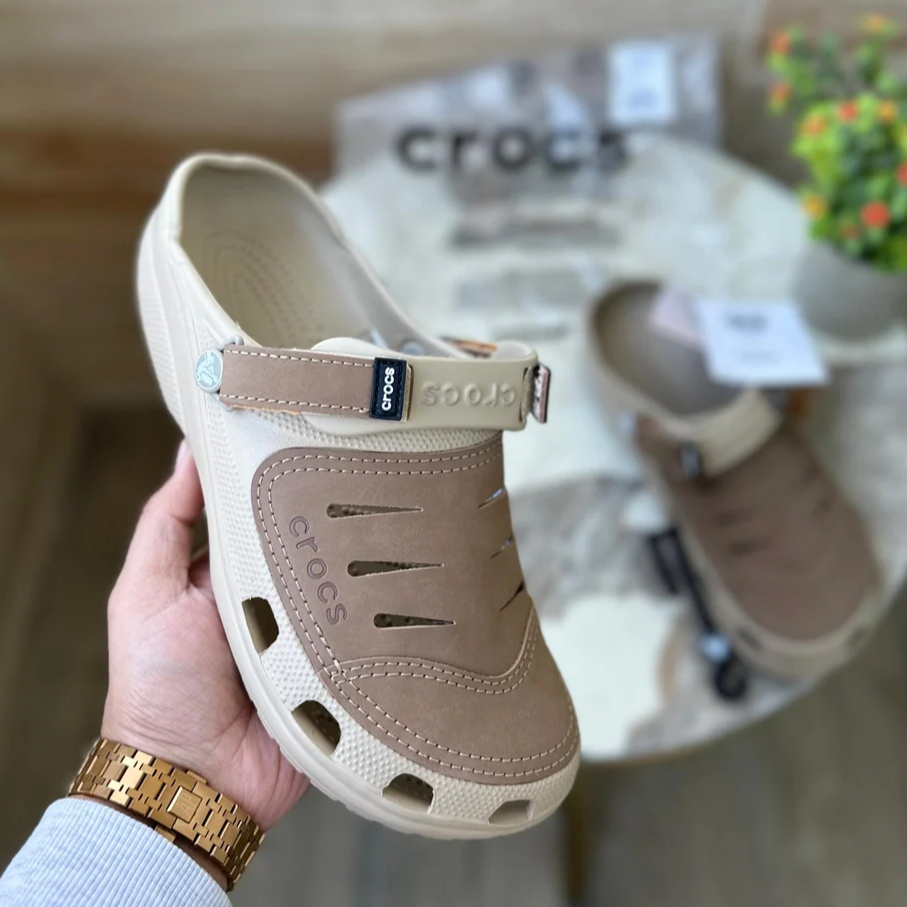 Sepatu Sandal Crocs YUKON Original
