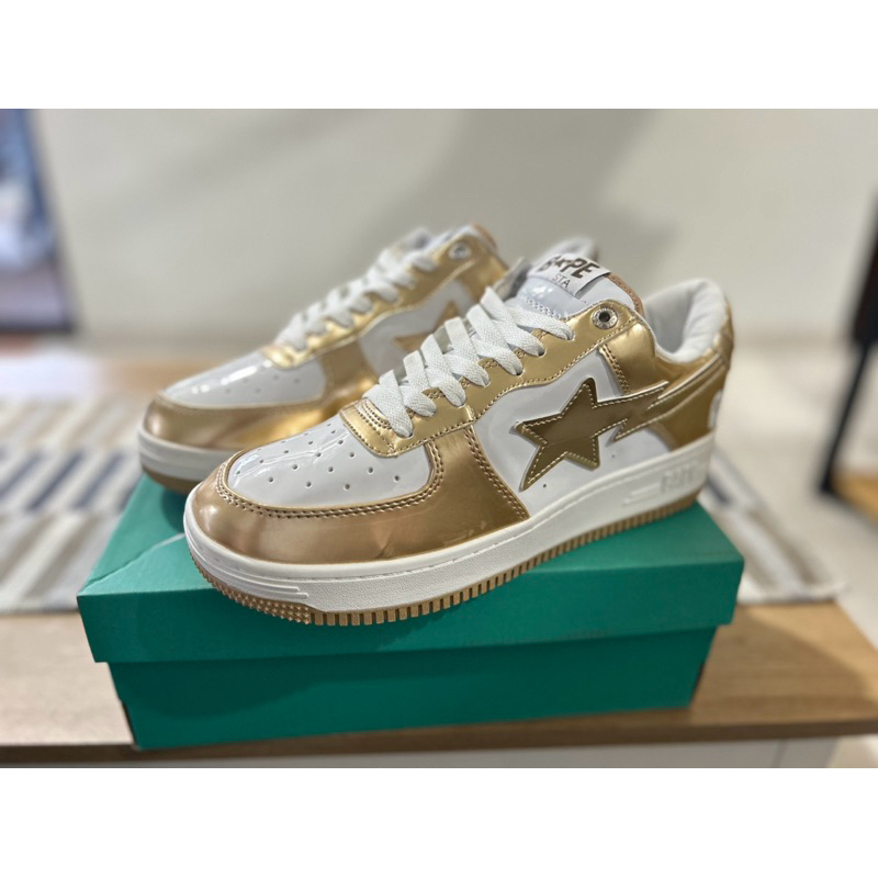 BAPE STA #4 LOW GOLD WHITE