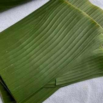 

Daun Pisang Segar 15.000/kg