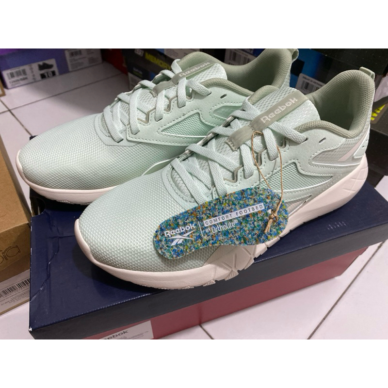 Sepatu Reebok Wanita