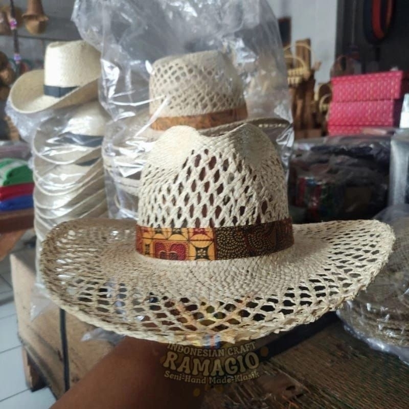 TOPI COWBOY PANDAN MOTIF BATIK TOPI ANYAMAN PANDAN MOTIF BATIK TOPI COWBOY PANDAN BATIK
