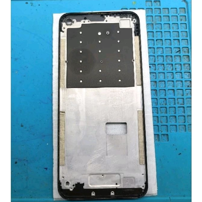 Frame LCD Realme 7i Dudukan LCD Realme 7i Original Copotan