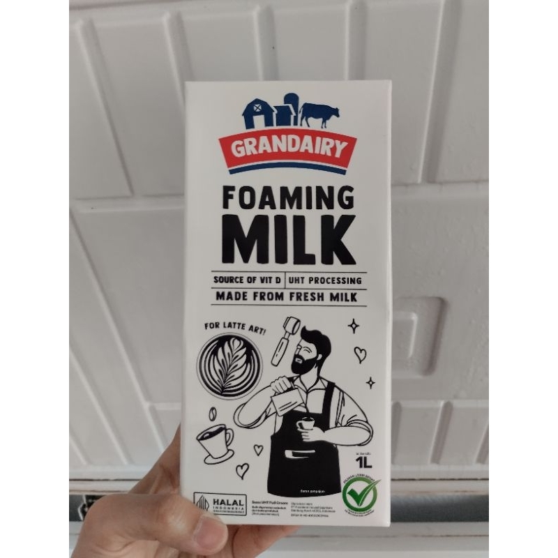 

Grandairy Foaming Milk Susu Fresh Milk uk 1 liter