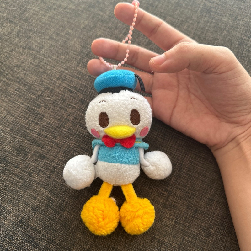 donald duck gantungan kunci