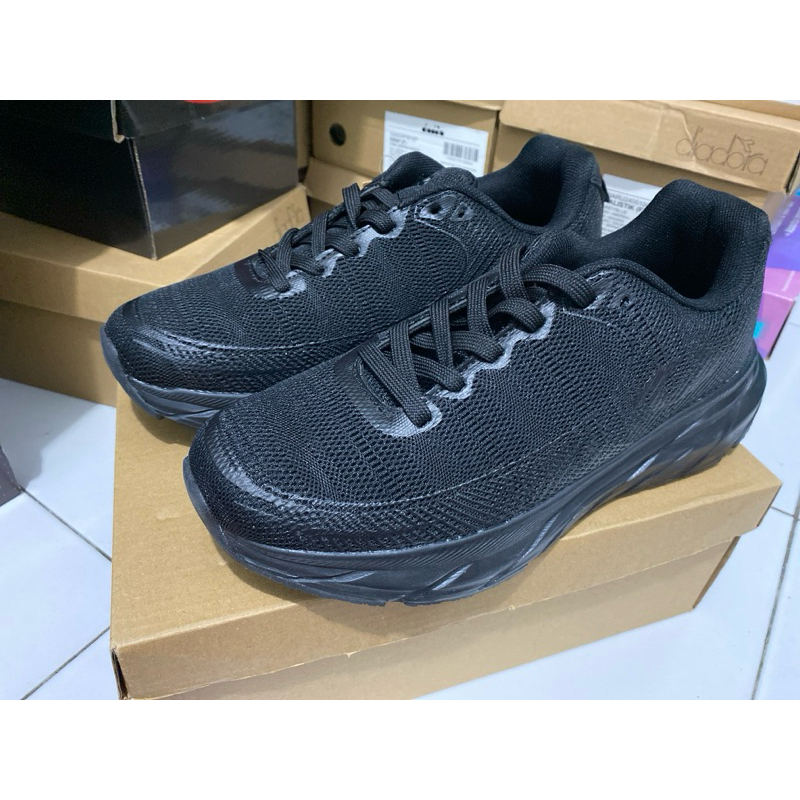 Sepatu Astec Full Hitam
