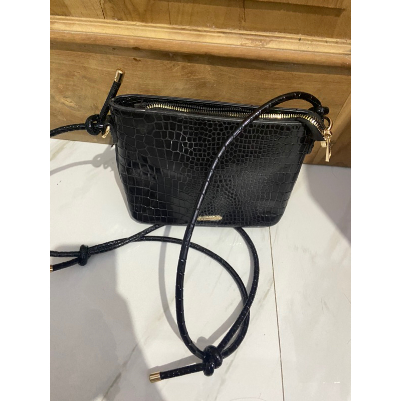 PRELOVED TAS WANITA HON&YAN