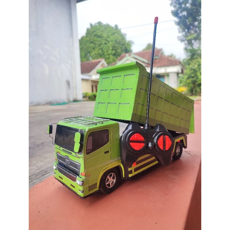 Truck Dump Jungkit muatan pasir remote control buat mainan anak pajangan dan koleksi miniatur truk d