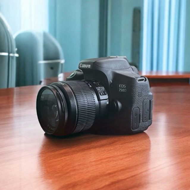 Kamera canon dslr canon 750d seperti baru likenew