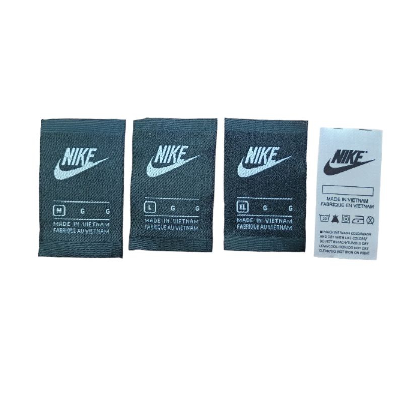 

Nike tag Lebel Made in Vietnam