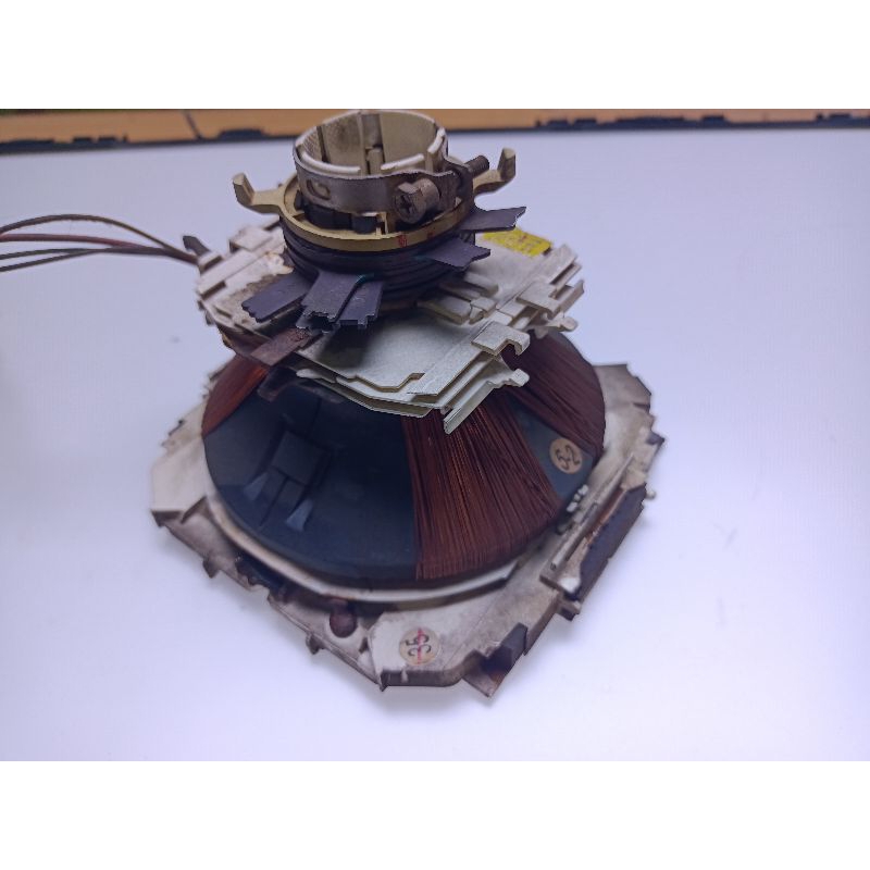 YOKE SLIM 21 NON Ew tv uslim