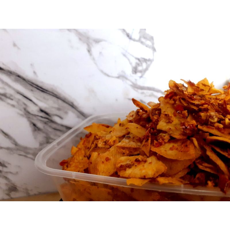 

keripik pedas gurih daun jeruk