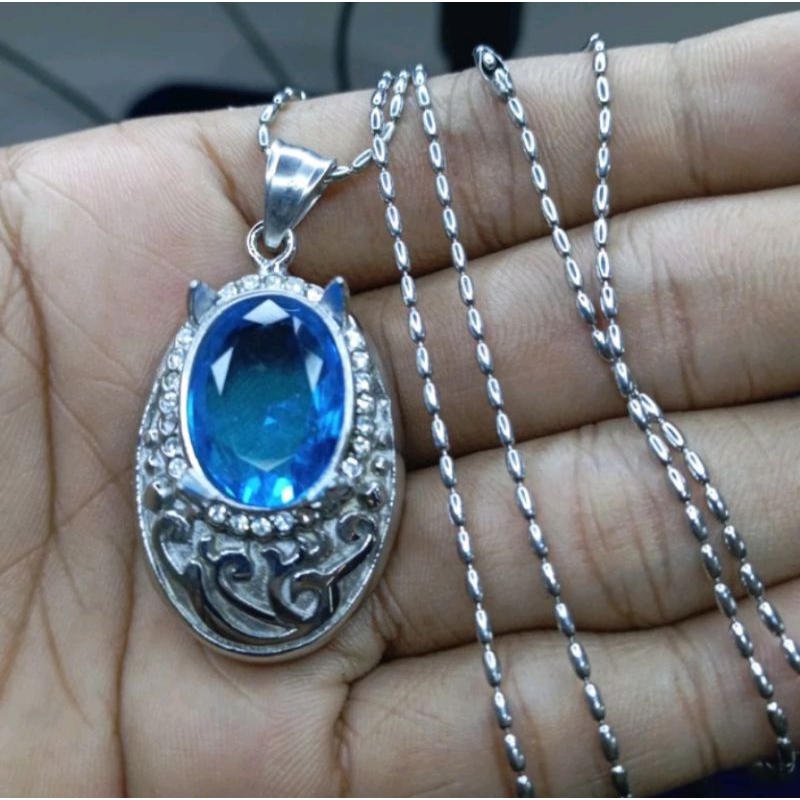 kalung liontin batu permata cutting blue topaz titanium