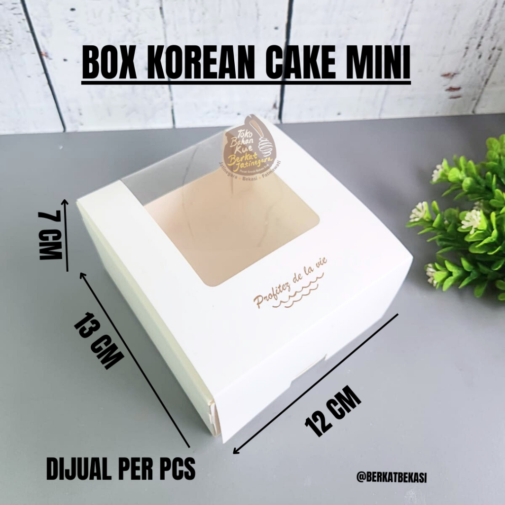 

BOX KOREAN CAKE MINI 12X13X7 CM IMPOR / PACKAGING CAKE / DUS KUE PUTIH POLOS