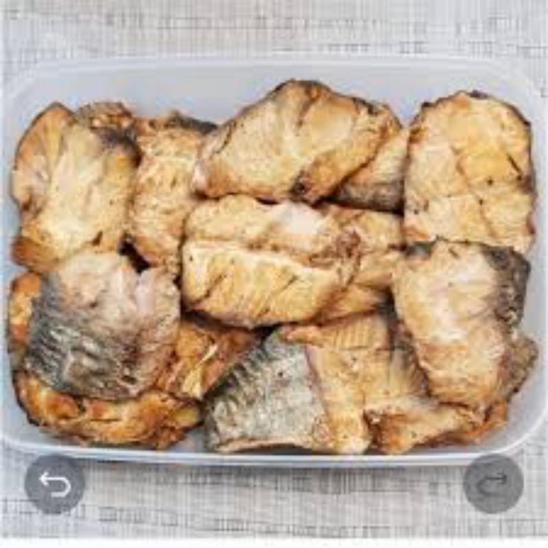 

ikan asap / ikan pari/ikan manyung/ 7pcs