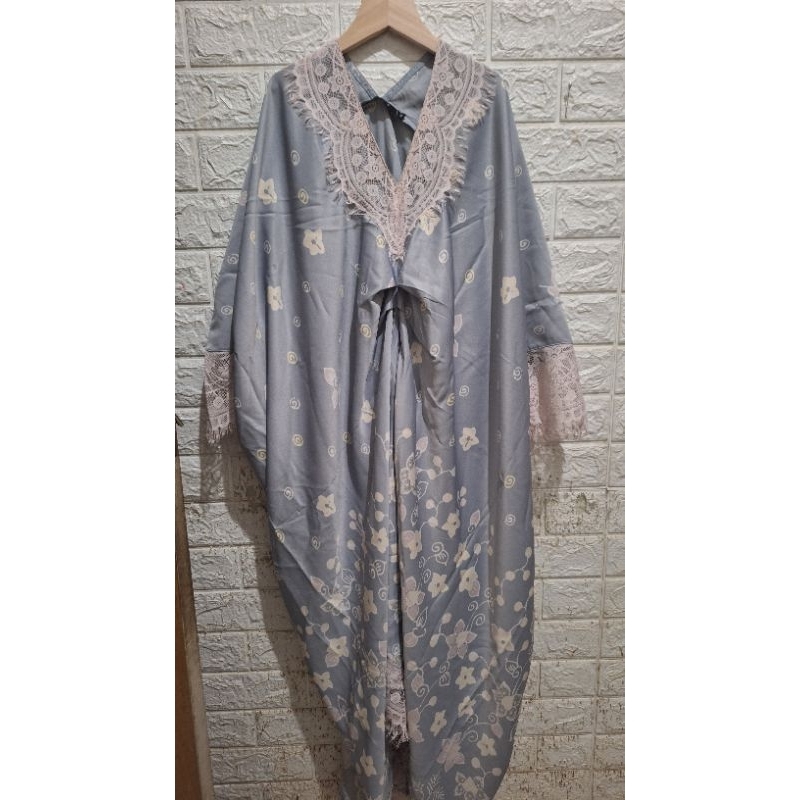 CONNEXION - Kaftan Jumbo warna Grey Preloved