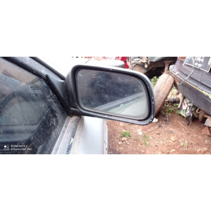 spion kanan mitsubishi eterna