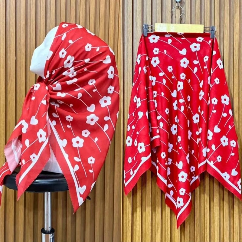 HIJAB SEGI EMPAT VOAL MOTIF /BUNGA/WARNA MERAH CABE/TERBARU