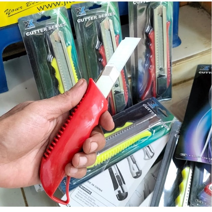 

Pisau Cutter 18mm Utility Knife Kater Besar Auto Lock