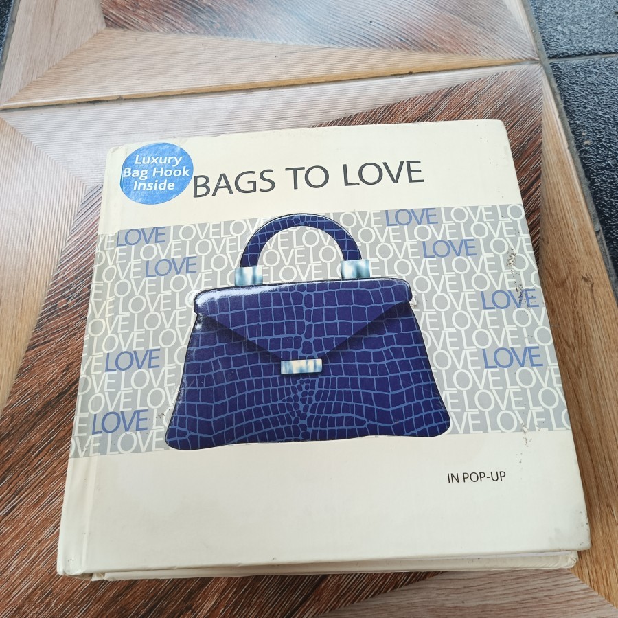 Buku Bags in Love in Pop Up