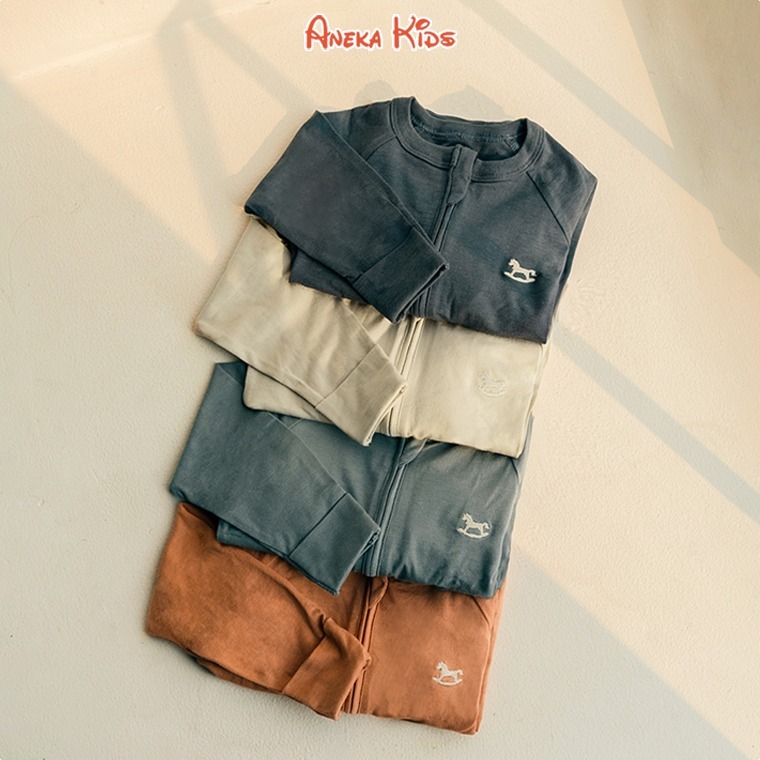 Little Palmerhaus Baby Sleepsuit / Sleepsuit Baby by Palmerhaus