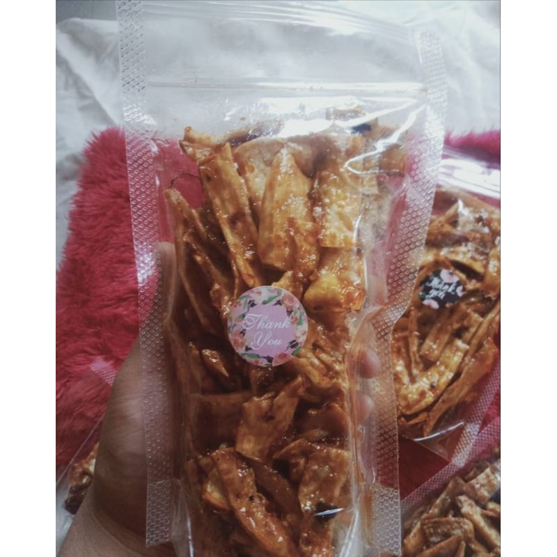 

singkong olahan sendiri singkong balado rasa manis pedas dikit