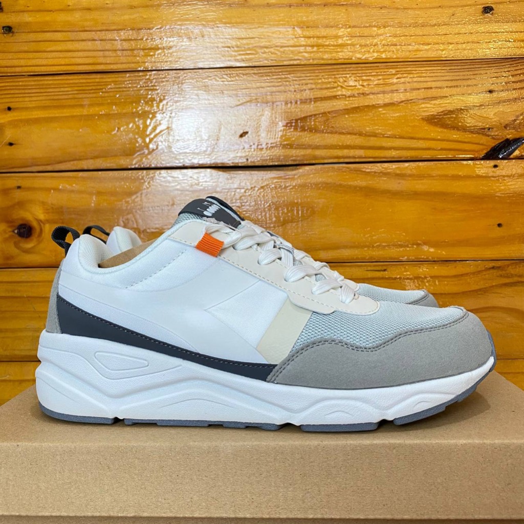 2 VARIASI WARNA SEPATU DIADORA PRIA DIADORA FANDELA BEIGE & NAVY BLUE SNEAKER SPORTY RUNNING COD ORI