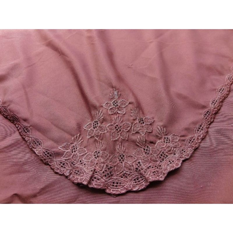 Jilbab sekolah bordir manual segi empat jumbo cokelat by Reni Bordir