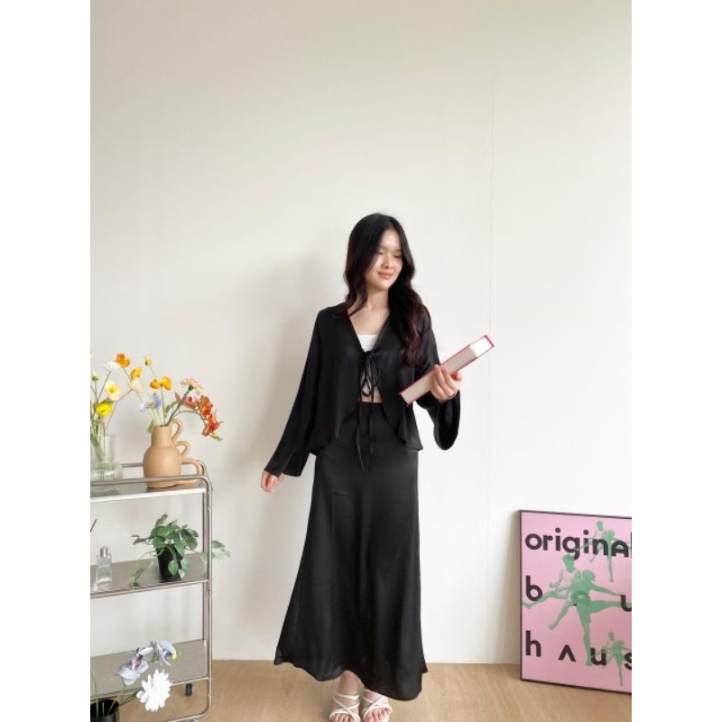 Pre Order Outer Silk Premium