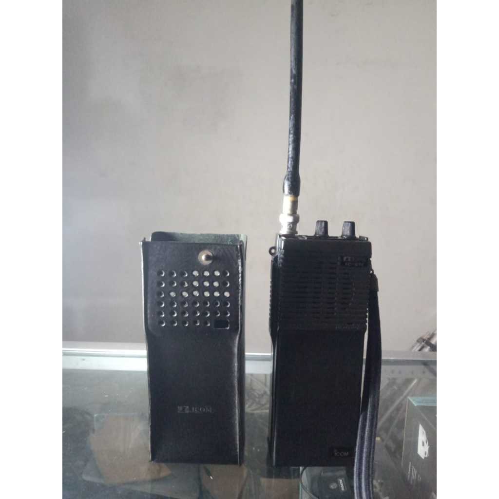 HT Icom 2 N & Sarung